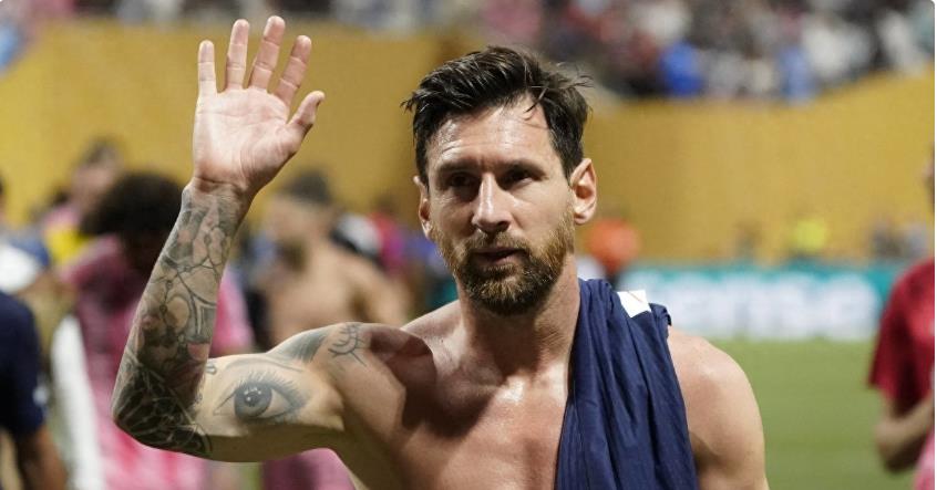 开云体育-前巴萨球员：没想到有人盼着梅西倒霉，争论早在世界杯后已结束