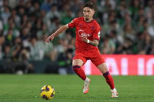 开云体育-罗马诺：诺丁汉森林有意塞维利亚右后卫卡尔莫纳，正深入谈判