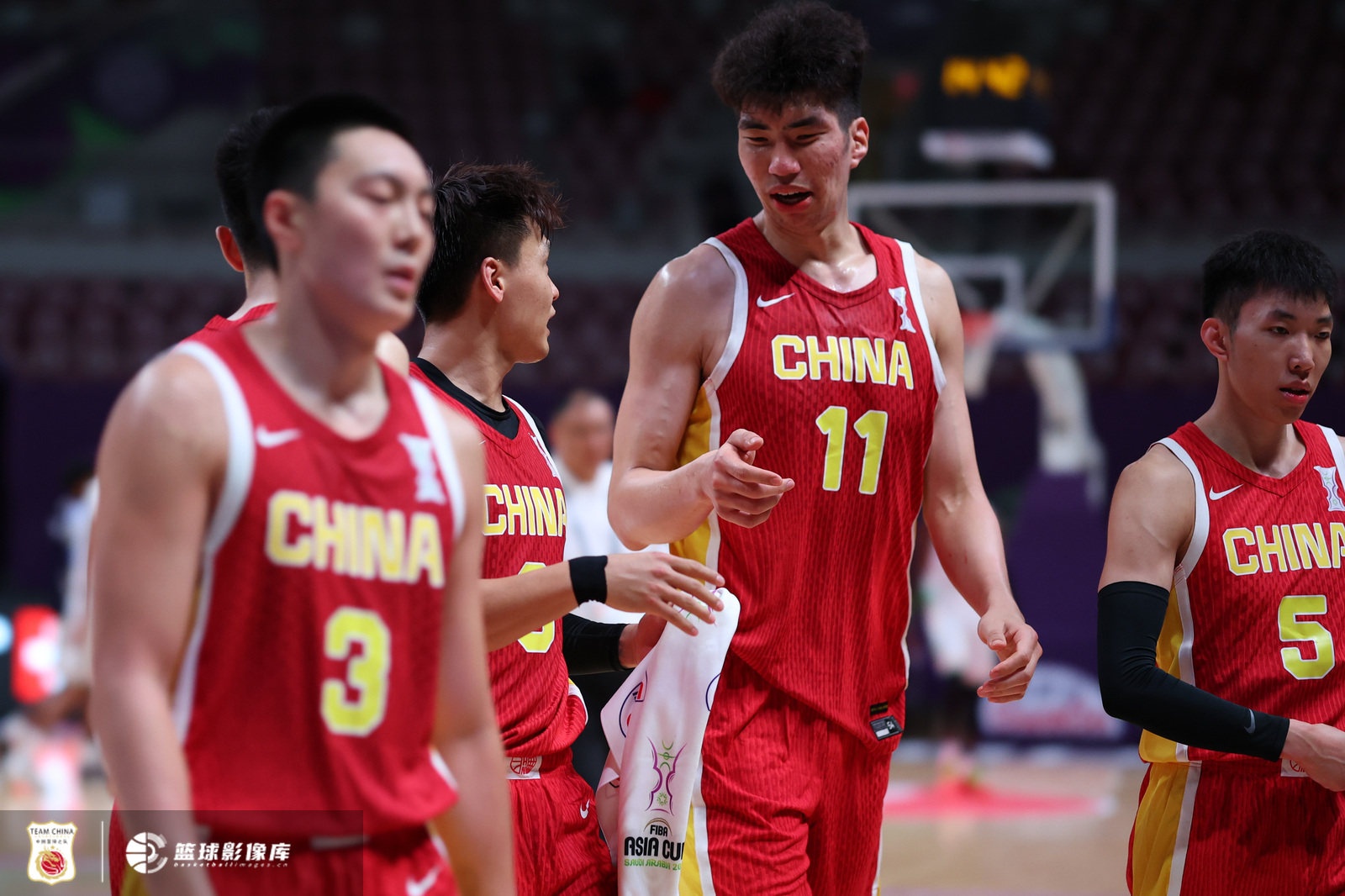 苏群谈亚洲杯判罚：我们要尽量适应 保证防守质量&amp;适当降低侵略性