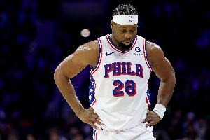 开云体育-状态不佳！亚布塞莱上半场4中0得分挂蛋 仅得到4板2助